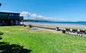 Sand Pebbles Qualicum Beach